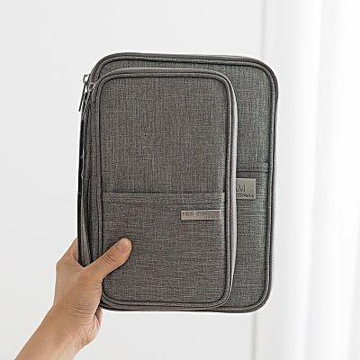 Porte Document | FamilyDoc - Sackéa - L'essentiel voyage